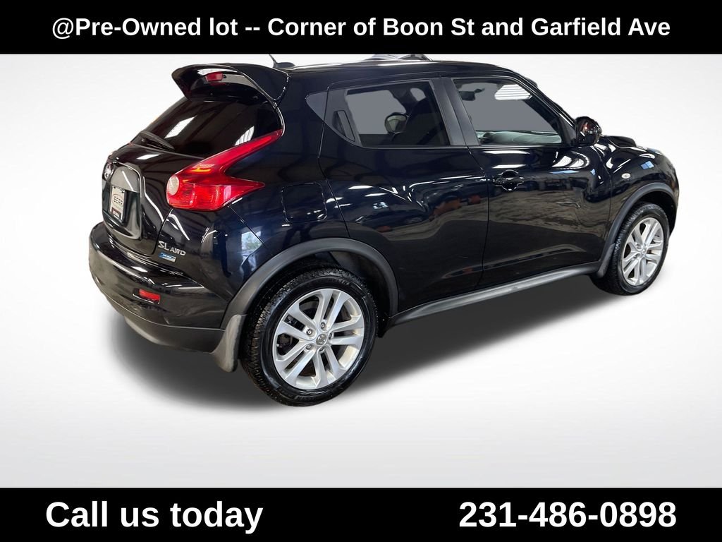 Used 2013 Black Nissan SL image 5