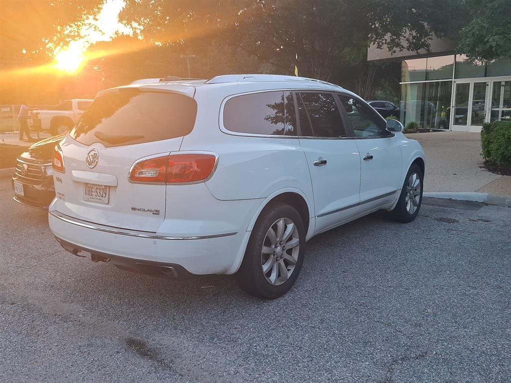 Used 2017 Summit White Buick Premium image 3