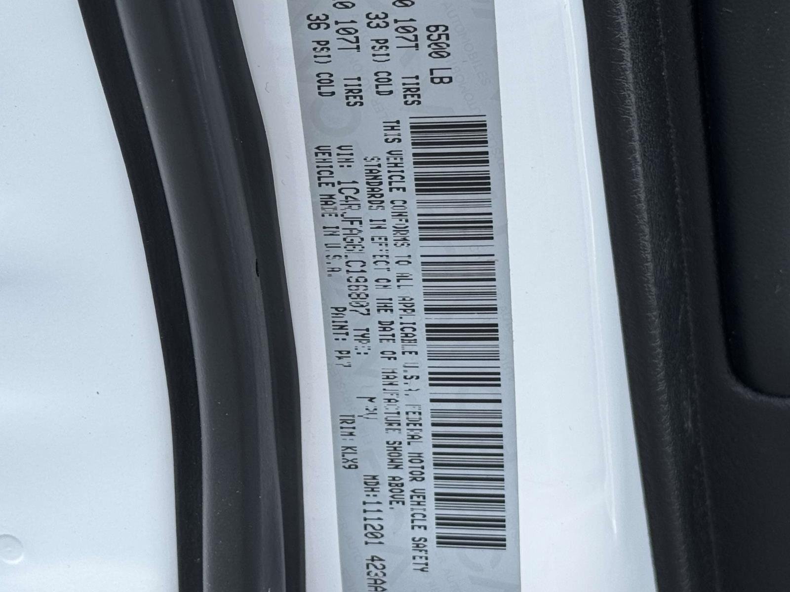Used 2020 Bright White Clearcoat Jeep Altitude image 28