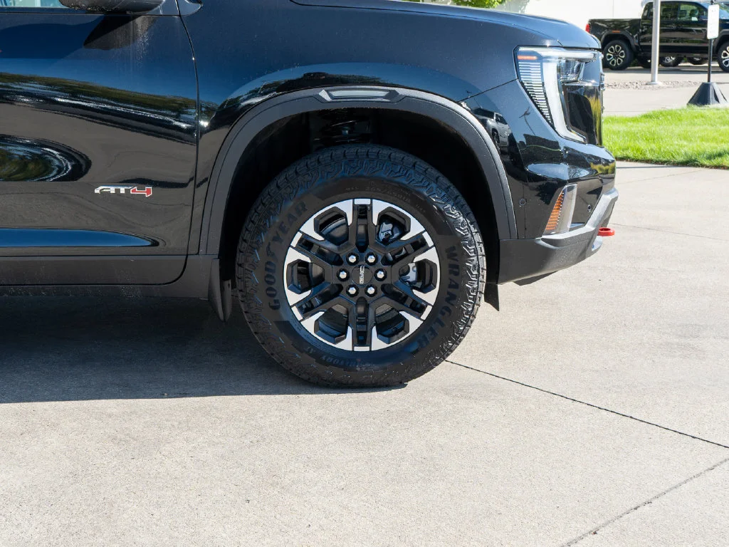 2027 GMC Acadia AT4 - Photo 36