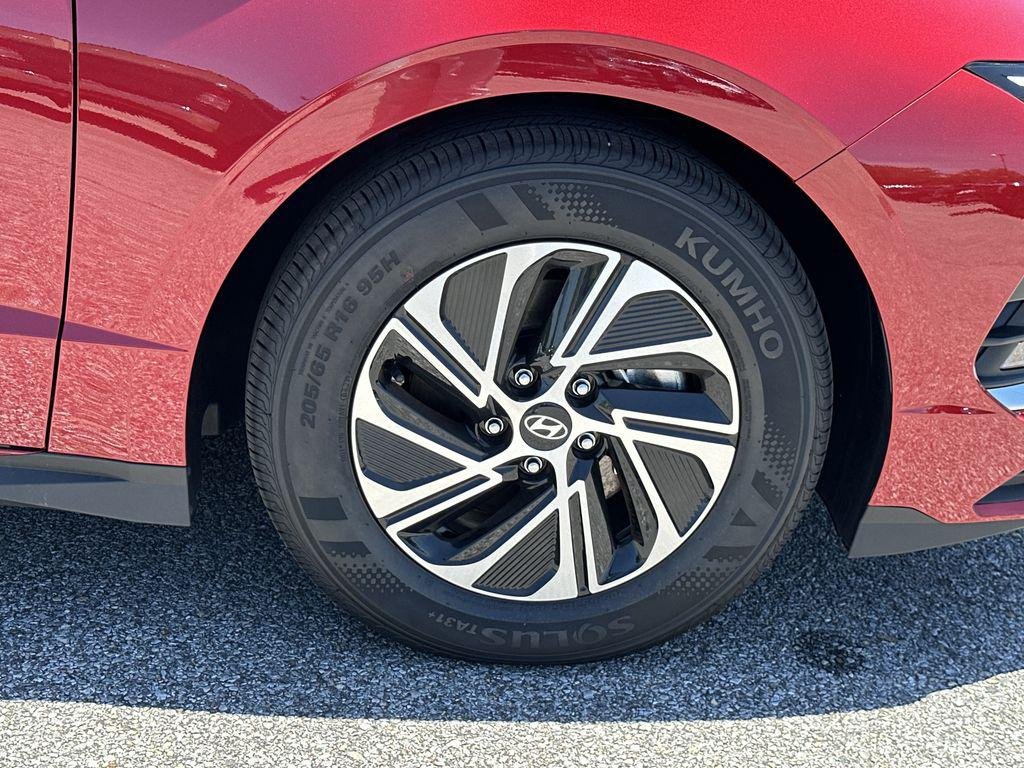 New 2026 Ultimate red Hyundai Blue image 7