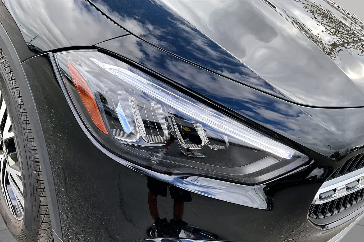 Certified Used 2025 Night Black Mercedes-Benz GLA 250 image 28