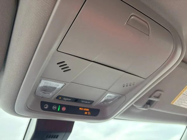 Used 2024 Summit White GMC SLE image 26