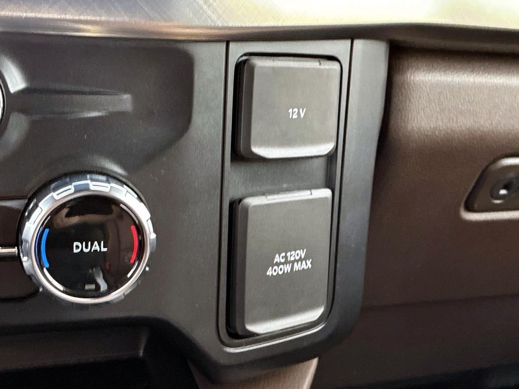 Used 2025 Blue Ford King Ranch image 34