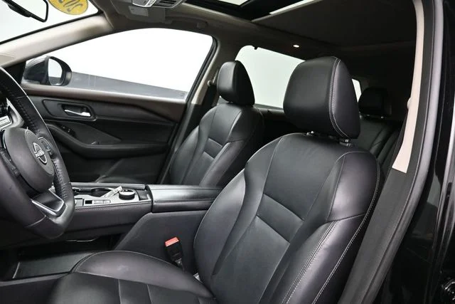 Used 2023 Black Nissan SL image 26