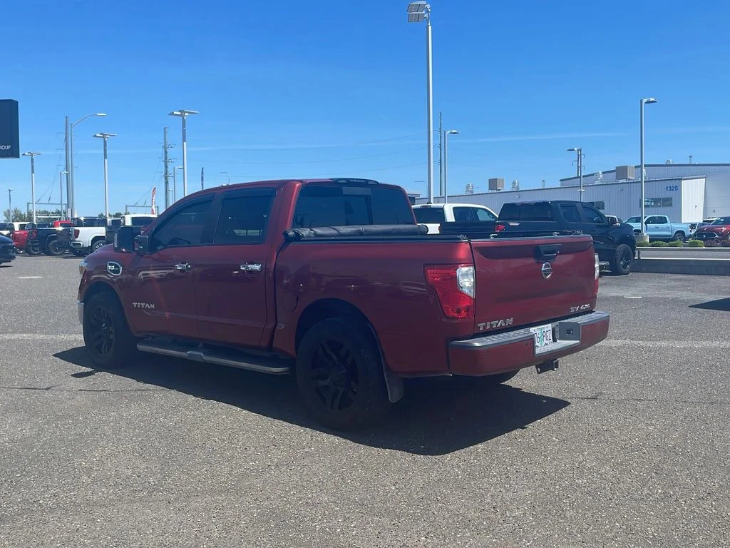 Used 2017 Cayenne Red Nissan SV image 5
