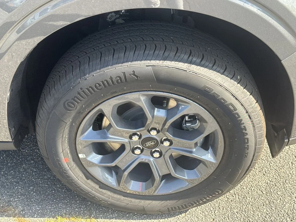 New 2026 Gray Ford XLT image 12