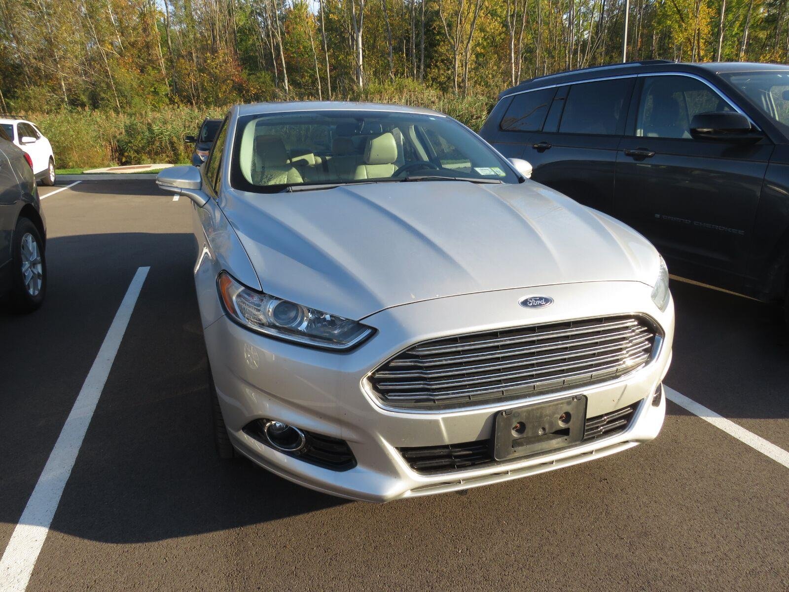 Used 2016 Ingot Silver Ford Titanium image 3