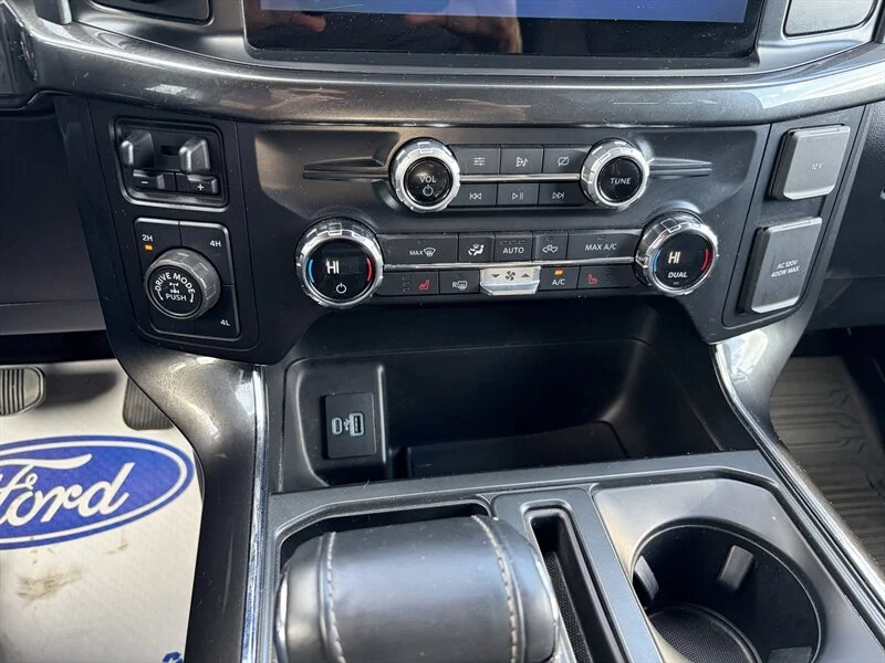 Used 2021 White Ford XL image 9