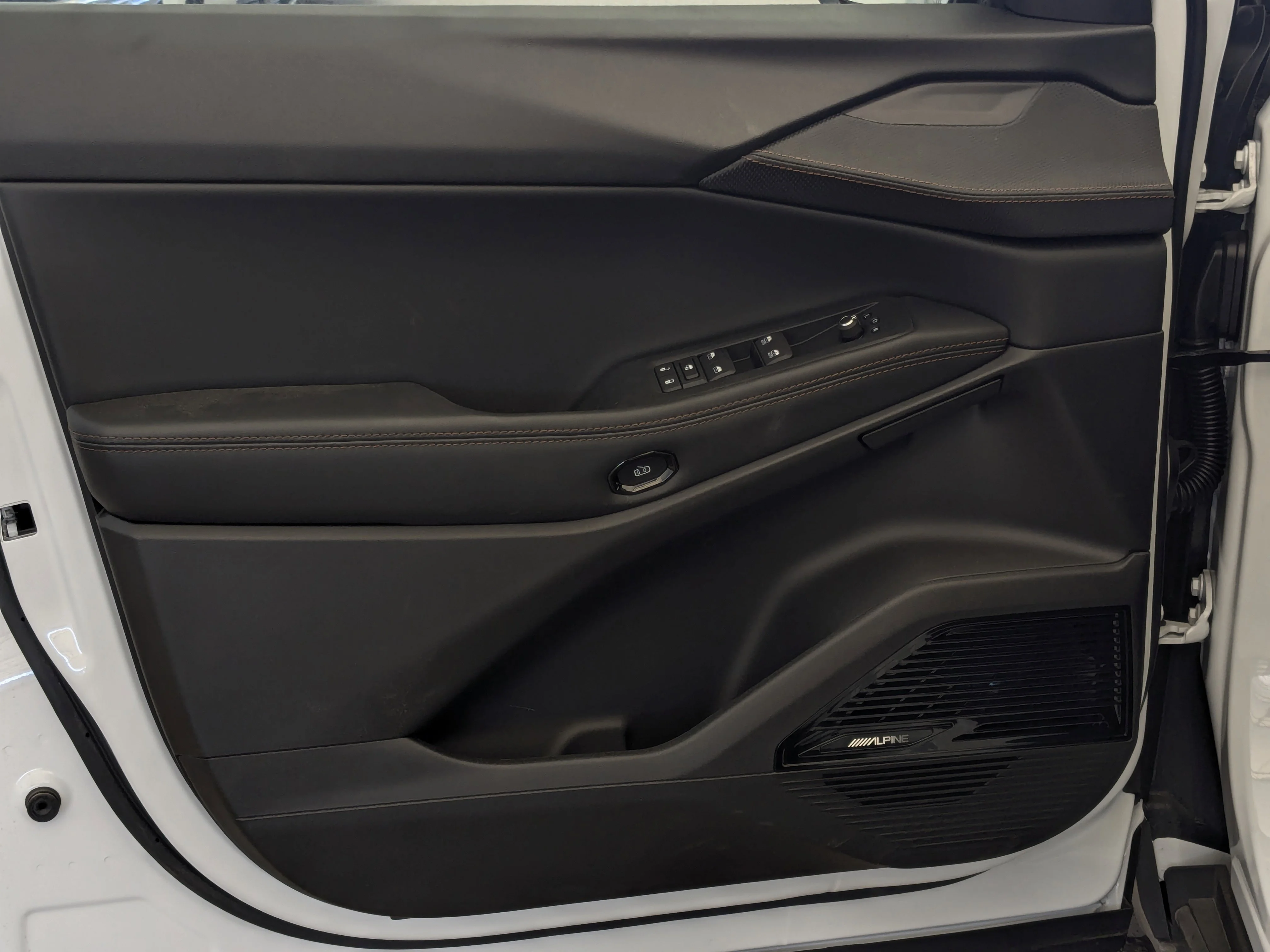 New 2026 White Jeep Limited - - Limited Pkg (23G) - Tech Group - Mopar Interior Protection Pkg - Compact Spare Tire & Mo image 12