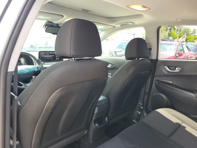 2023 Hyundai Kona SEL - Photo 8