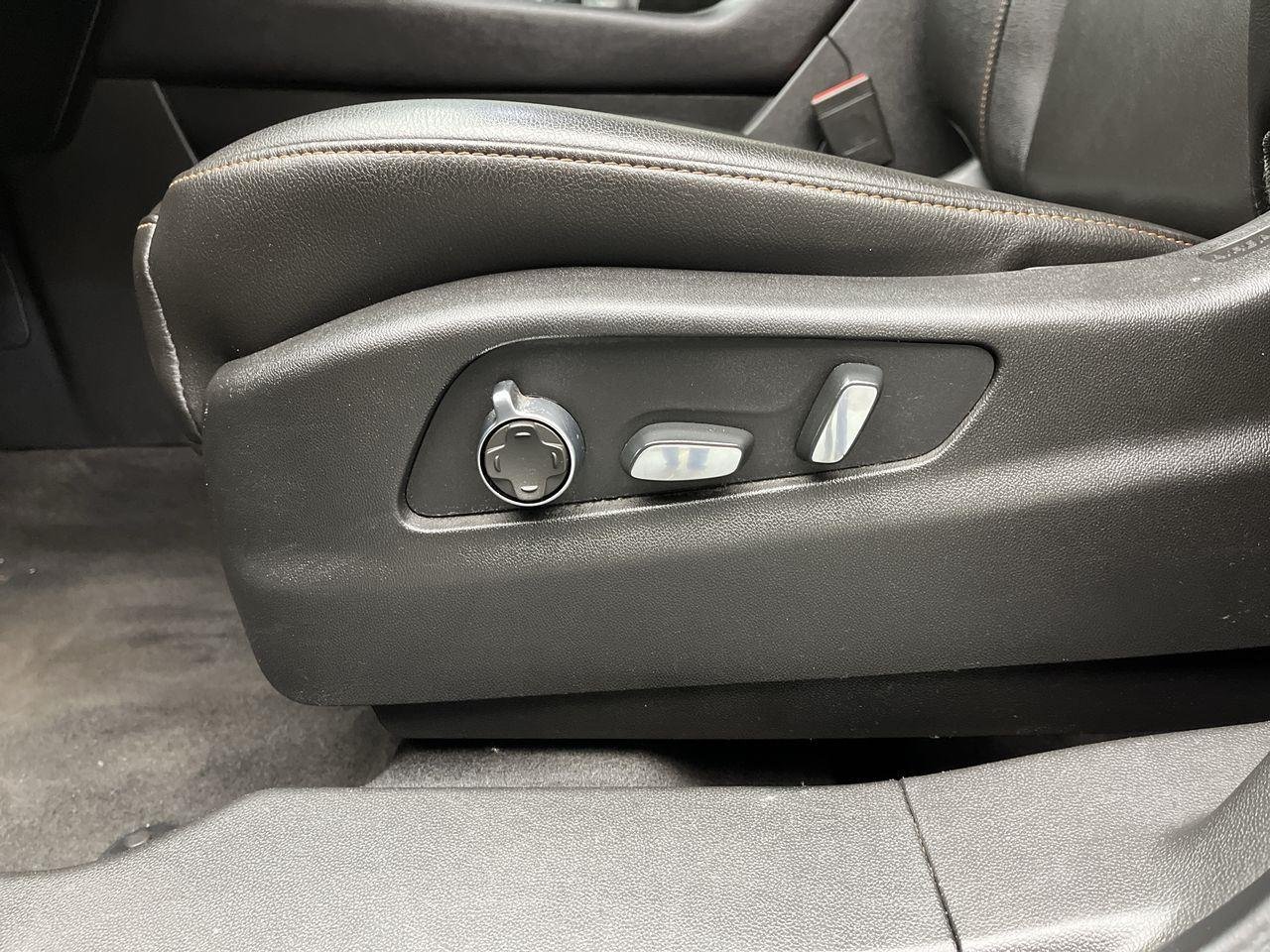 Used 2019 Shadow Metallic Cadillac AWD Sport image 9