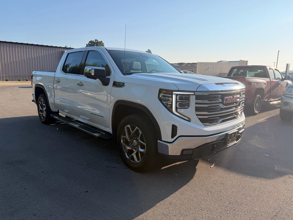 Used 2023 Summit White GMC SLT image 3