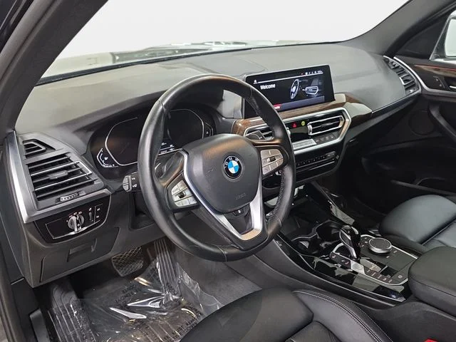 Used 2022 Black Sapphire Metallic BMW xDrive30i image 16