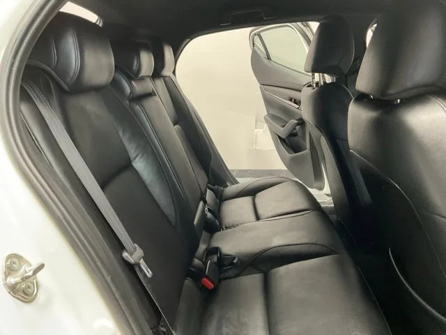 Used 2019 White Mazda Base image 27