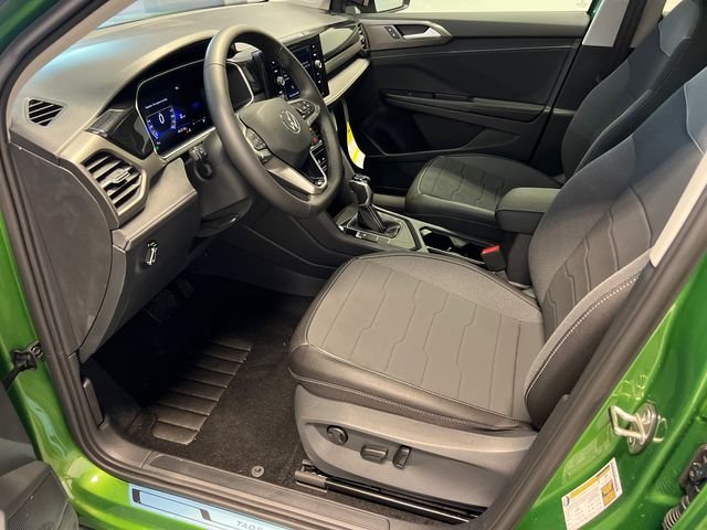 New 2026 Green Volkswagen 1.5T SE Black image 6