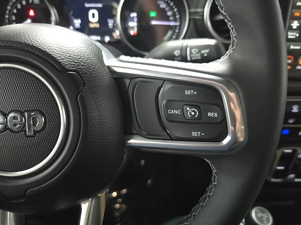Used 2023 Crystal Metallic Jeep Sahara 4xe image 20