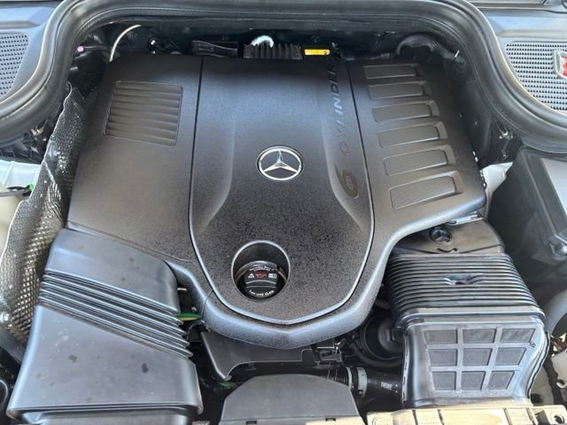 Used 2024  Mercedes-Benz GLS 450 image 25