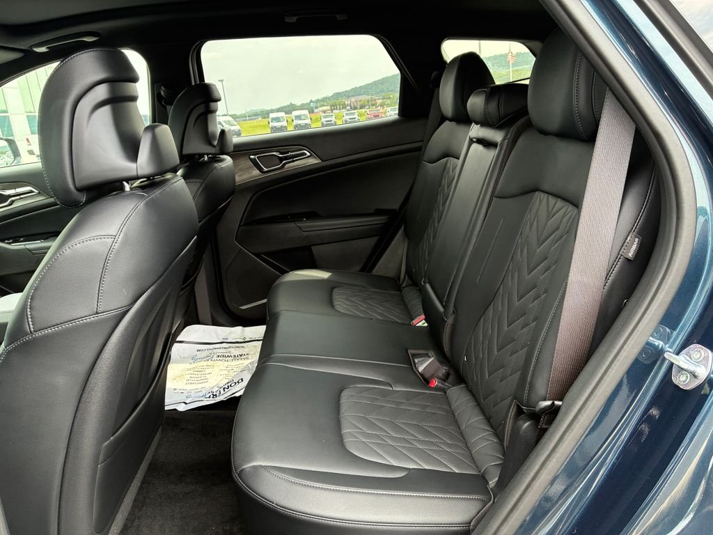 Used 2024 Blue Kia X-Line Prestige image 20