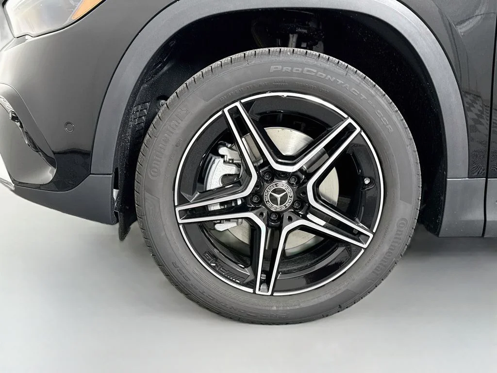 New 2026 Black Mercedes-Benz GLA 250 image 30