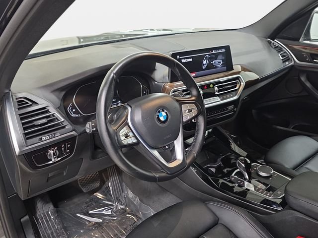 Used 2022 Black Sapphire Metallic BMW xDrive30i image 16