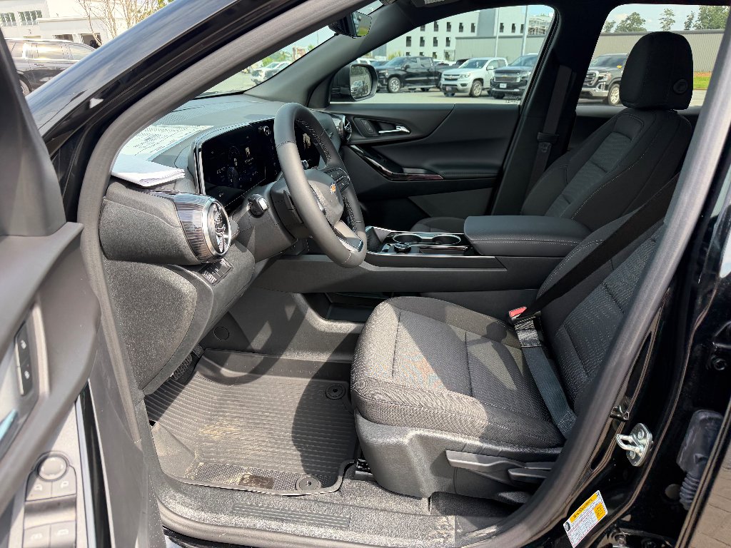 2027 Chevrolet Equinox LT - Photo 15
