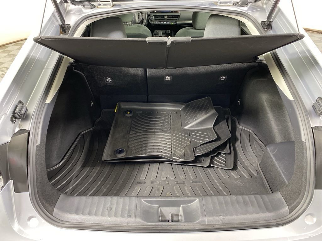 2023 Toyota Prius LE - Photo 31