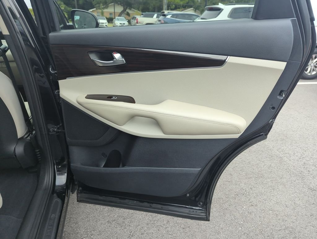 Used 2020 Black Kia LX image 29