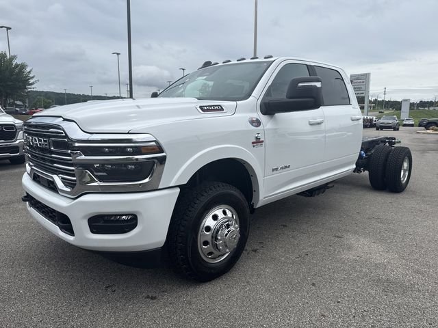 New 2026 White RAM Tradesman image 3