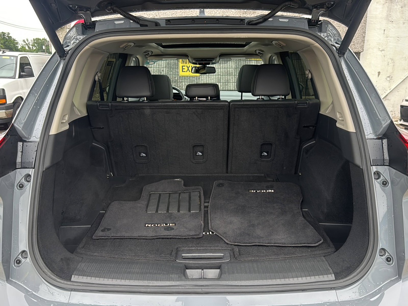 2025 Nissan Rogue SL - Photo 25