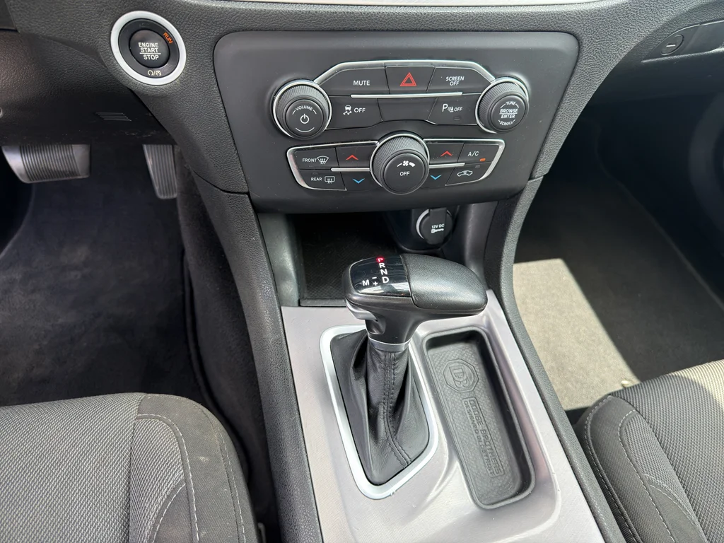 Used 2022 Granite Pearlcoat Dodge SXT image 14