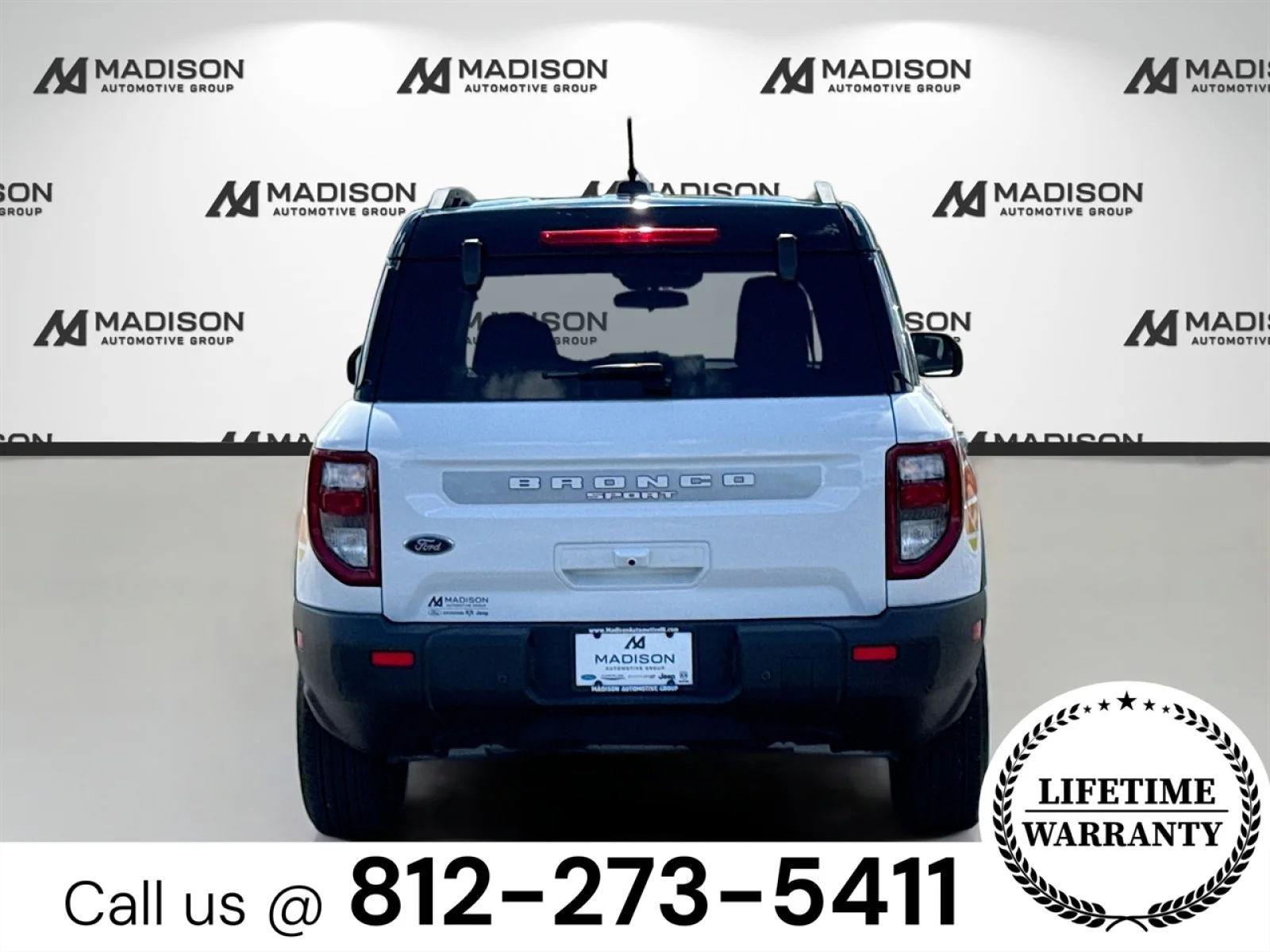 Used 2025 Oxford White Clearcoat Ford Free Wheeling image 6