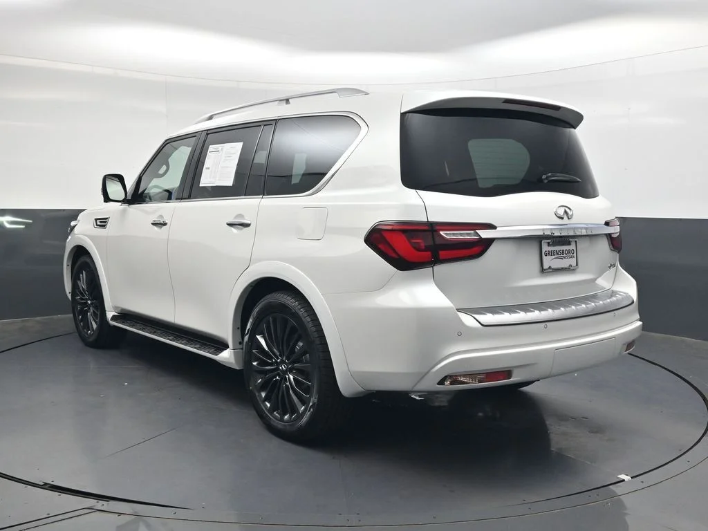 Used 2023 White INFINITI Sensory image 7