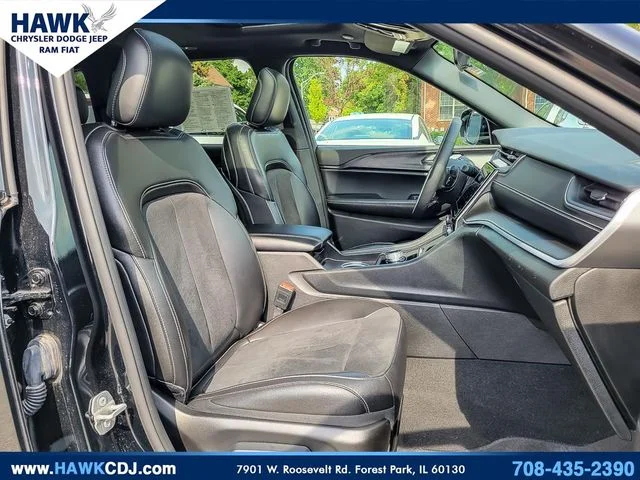 Certified Used 2025 Black Jeep Altitude X image 33