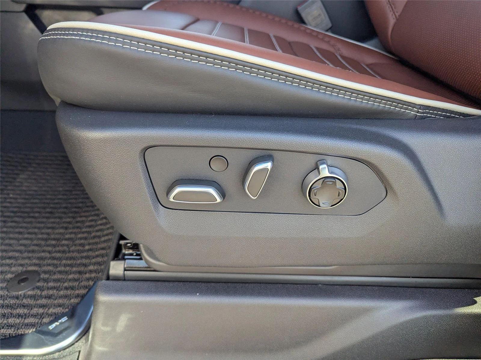 New 2026 Onyx Black GMC Denali Ultimate image 23