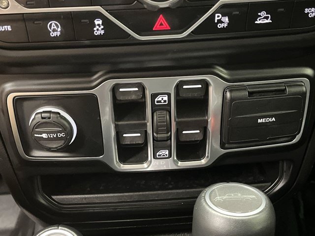 Used 2022 Bright White Clearcoat Jeep High Altitude image 27