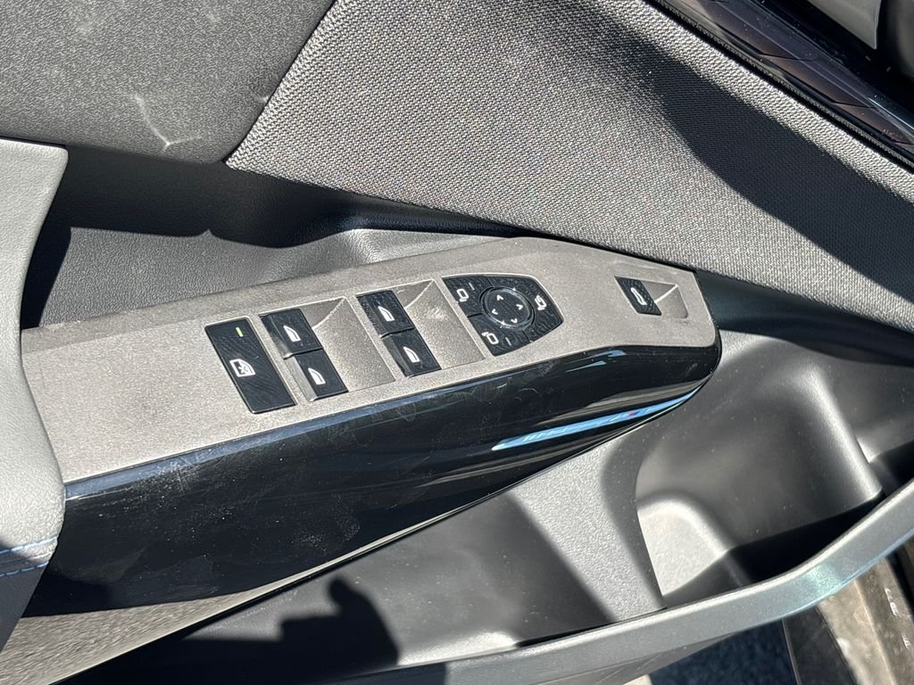 New 2026 Black Sapphire Metallic BMW 30 xDrive image 24