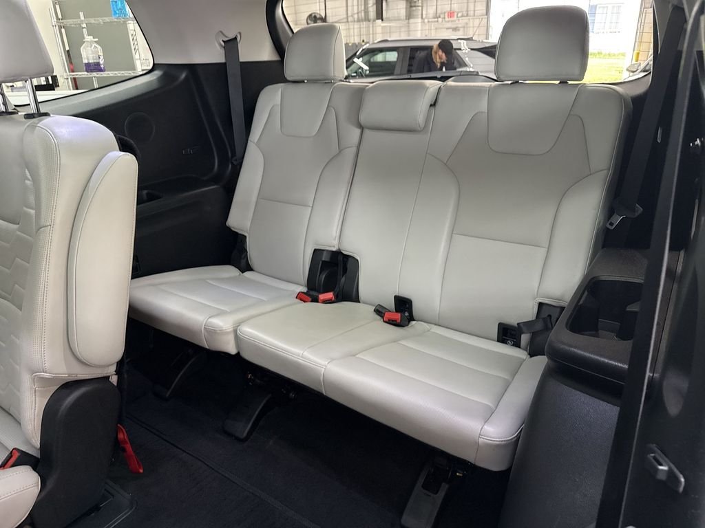 Used 2022 Grey Kia SX image 20