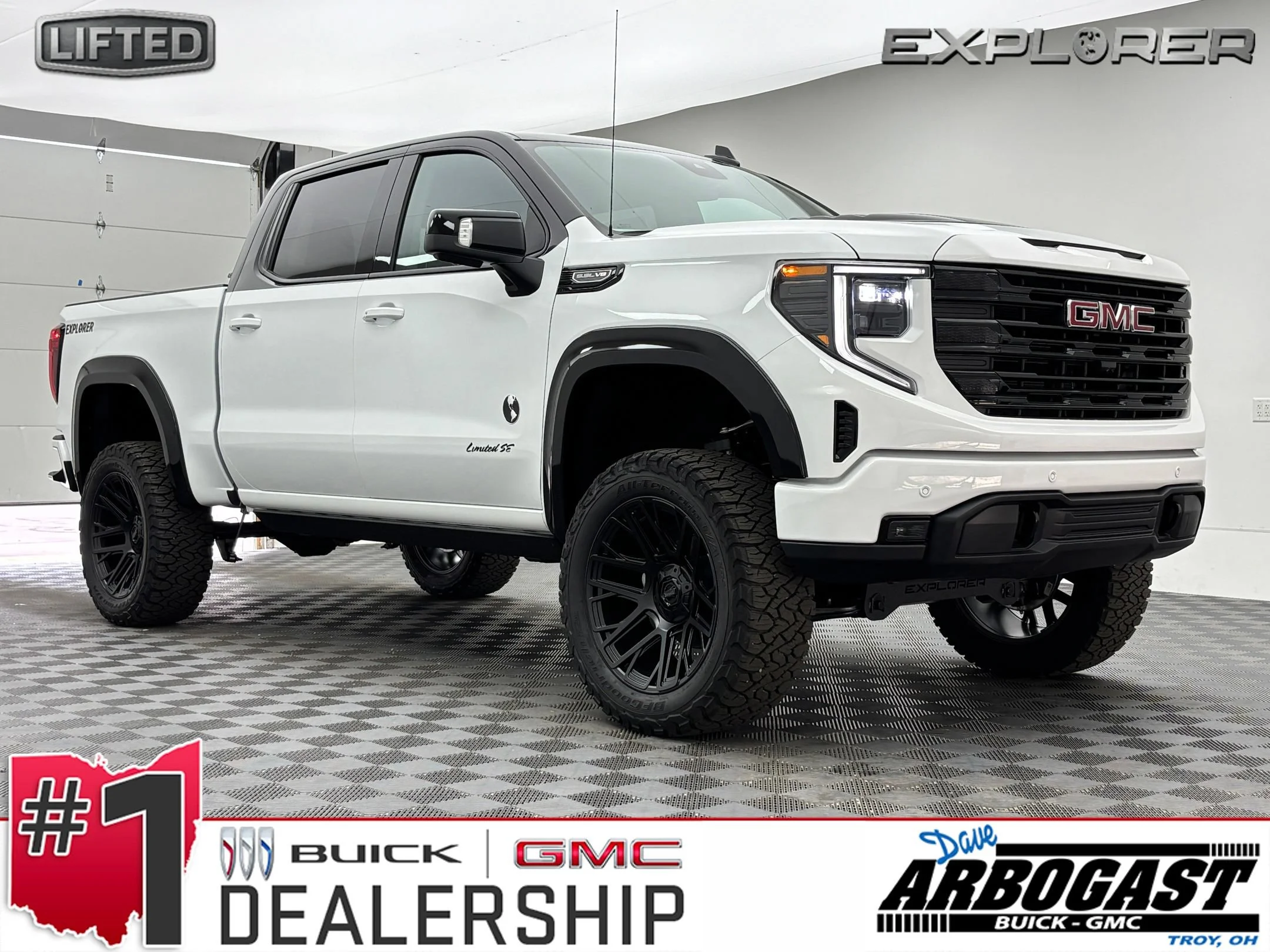 New 2026 Summit White GMC Elevation image 1