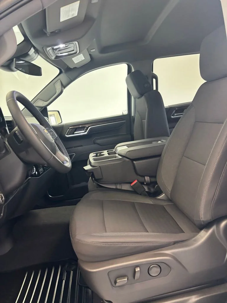 2026 Chevrolet Silverado 1500 LT - Photo 10