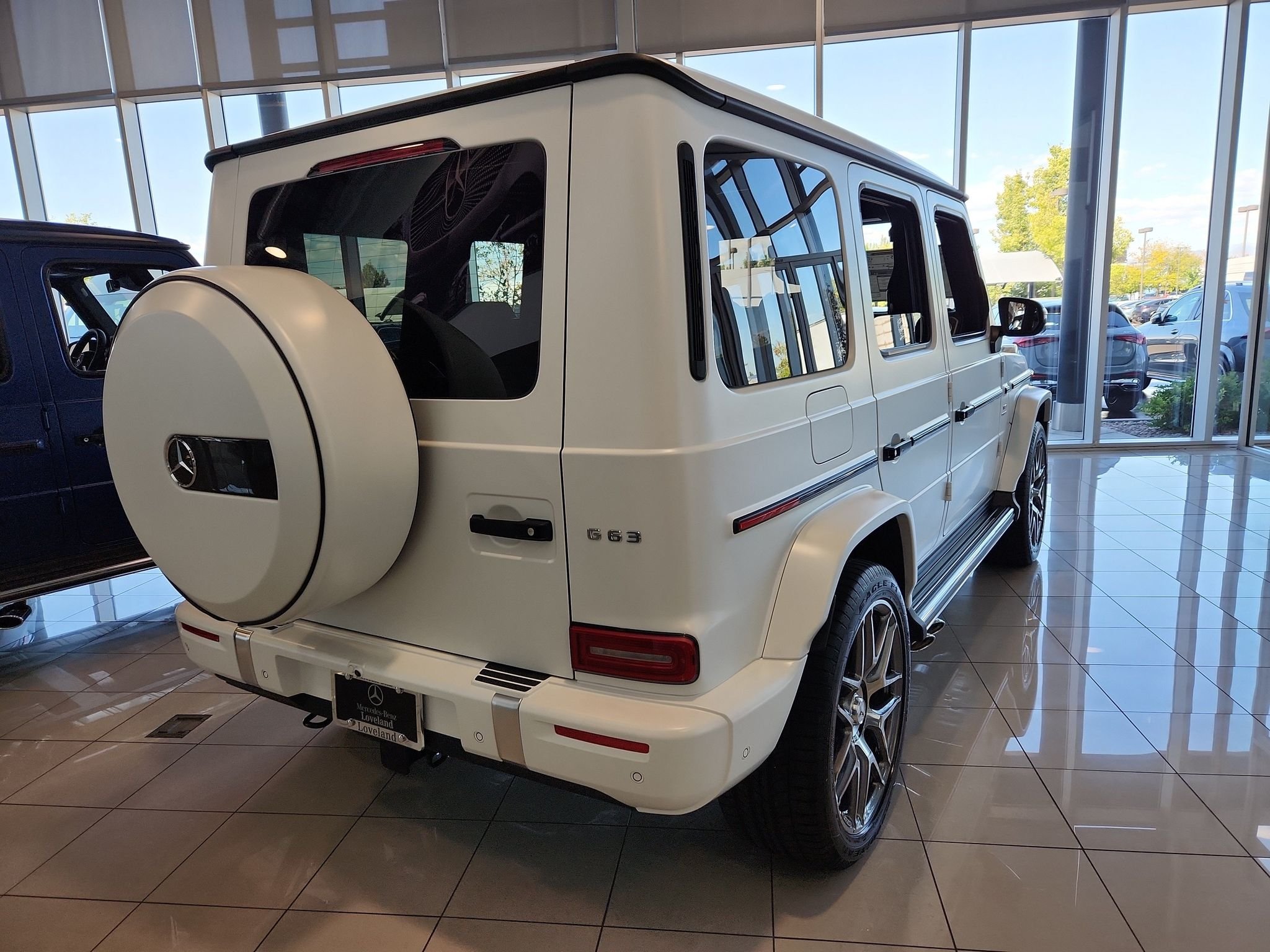New 2027 MANUFAKTUR Moonlight White Magno Mercedes-Benz AMG® G 63 image 8