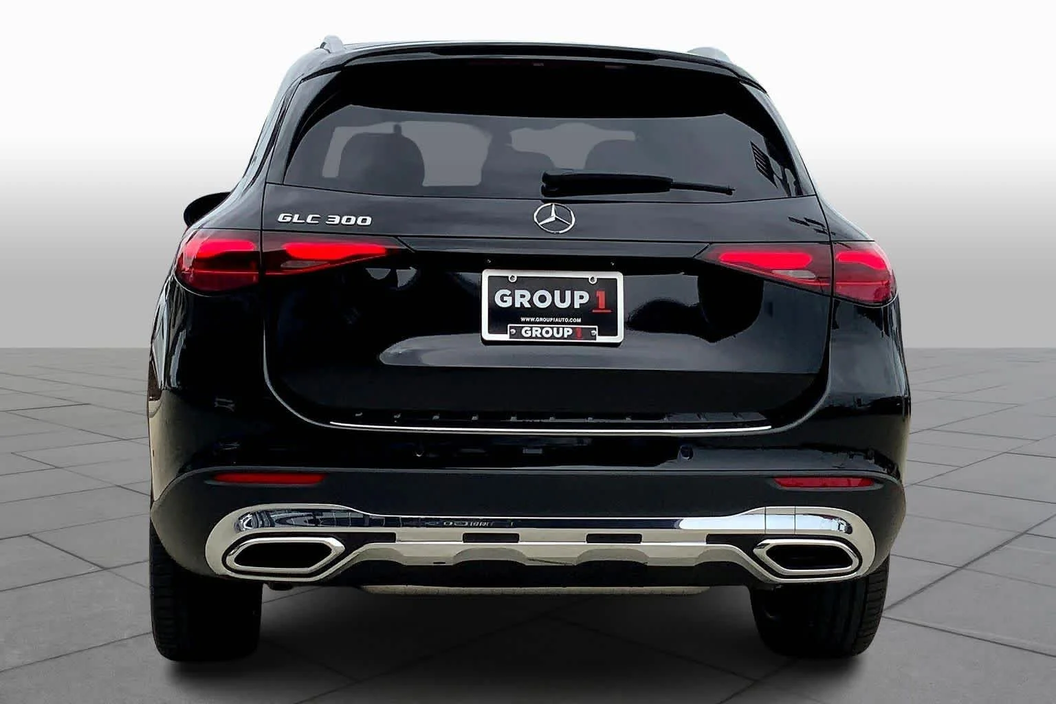 New 2026 Obsidian Black Metallic Mercedes-Benz GLC 300 image 4