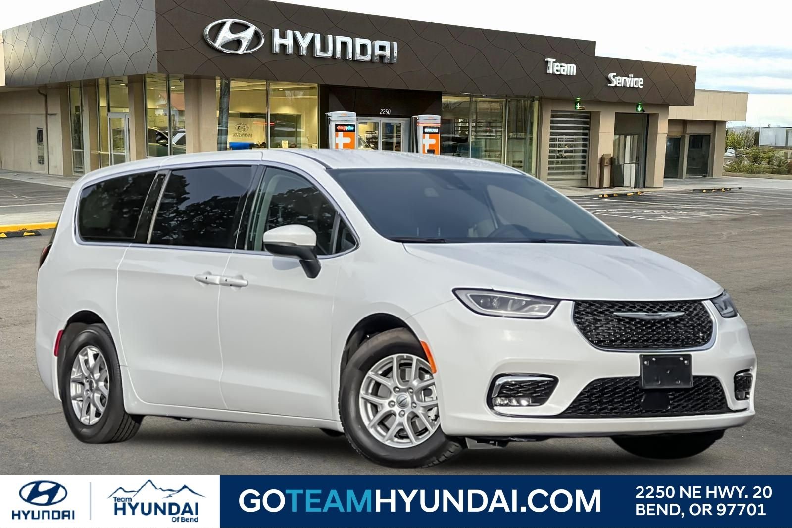 2023 Chrysler Pacifica Touring L