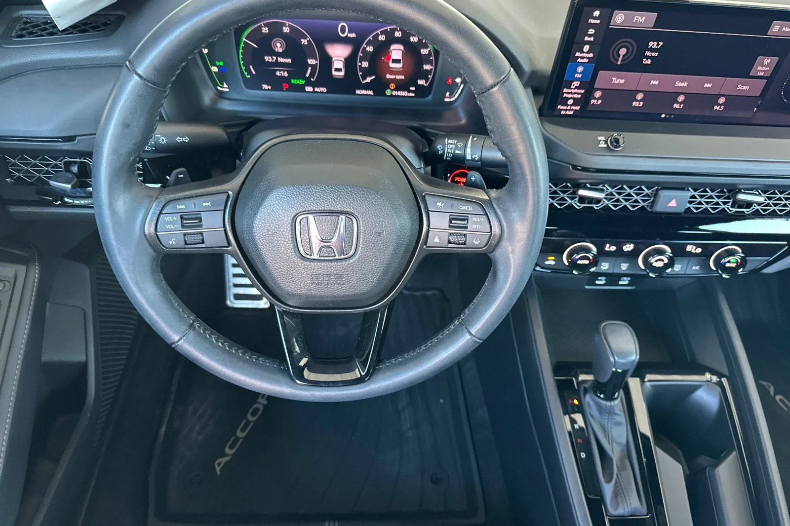 Used 2023  Honda Sport image 14