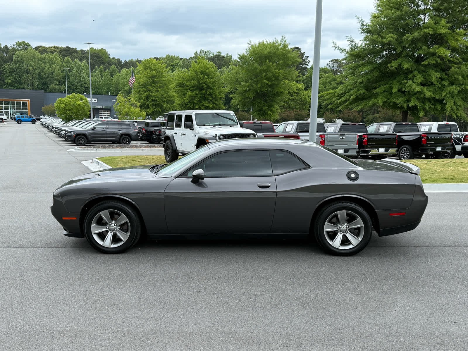 Used 2019 Dodge Challenger SXT with VIN 2C3CDZAGXKH750414 for sale in Woodstock, GA