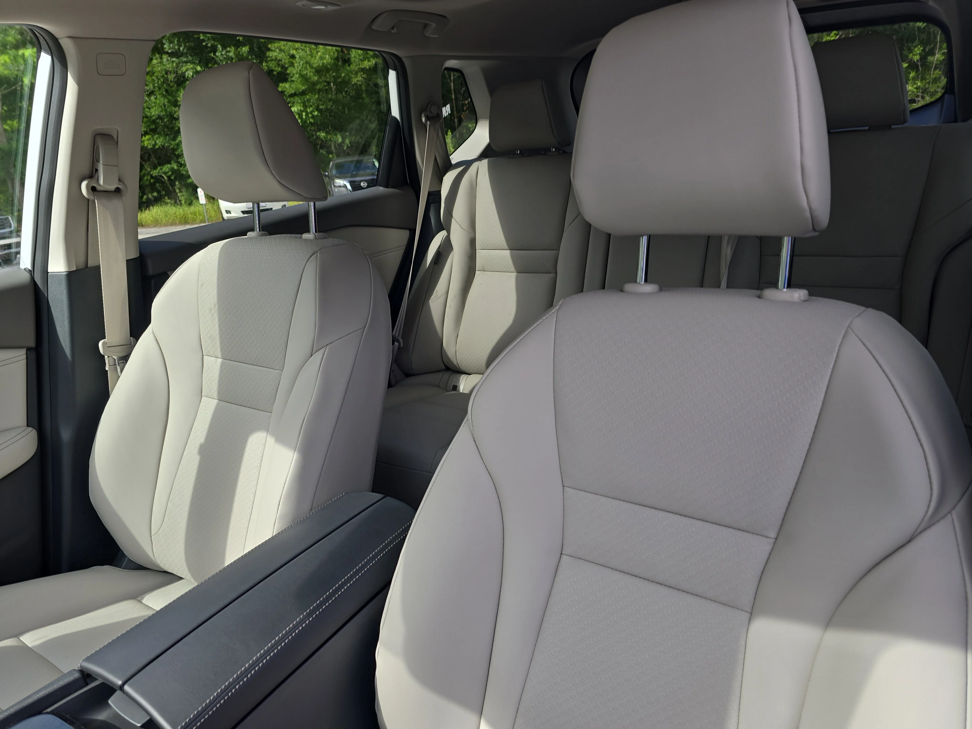 New 2026 Everest White Pearl TriCoat Nissan Dark Armor™ image 22