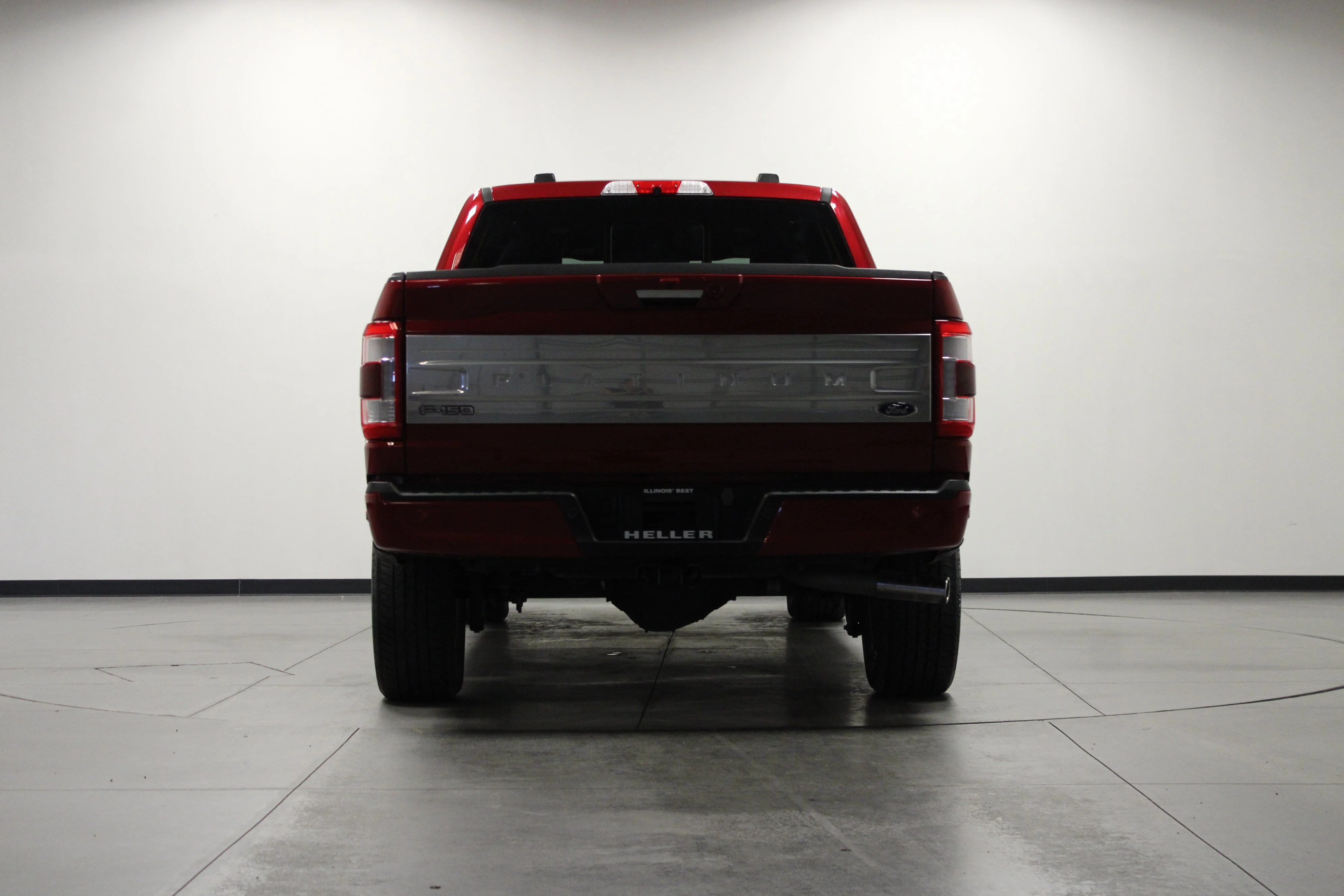 Used 2023 Rapid Red Metallic Tinted Clearcoat Ford Platinum image 5