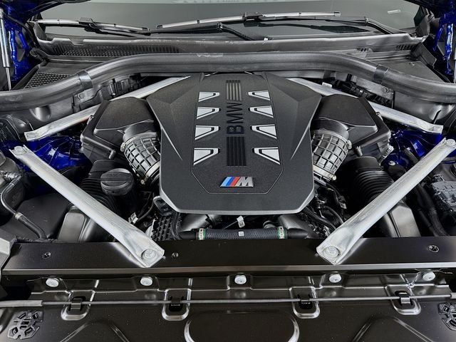 New 2026 Blue BMW M60i image 32