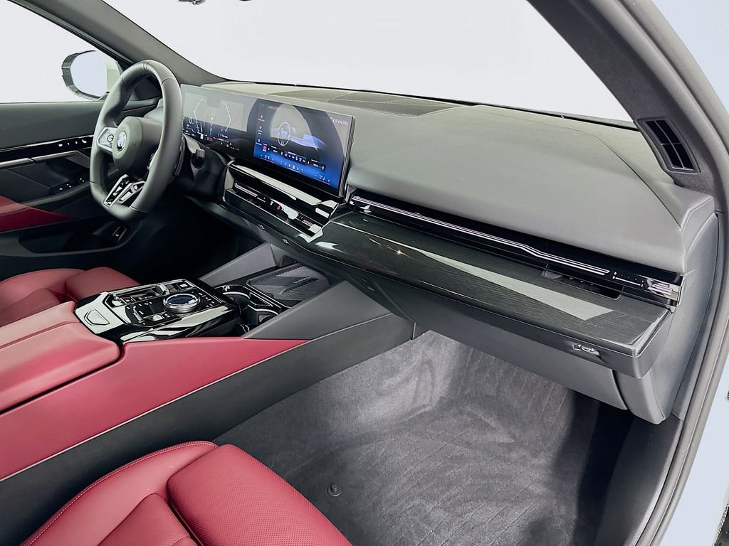 2025 BMW 5 Series 530i - Photo 30