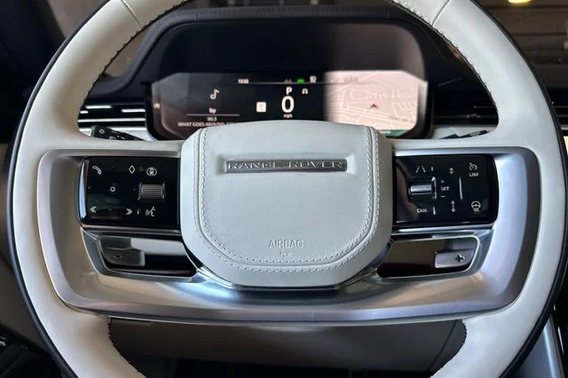 New 2026 Ostuni Pearl White Land Rover SE image 22